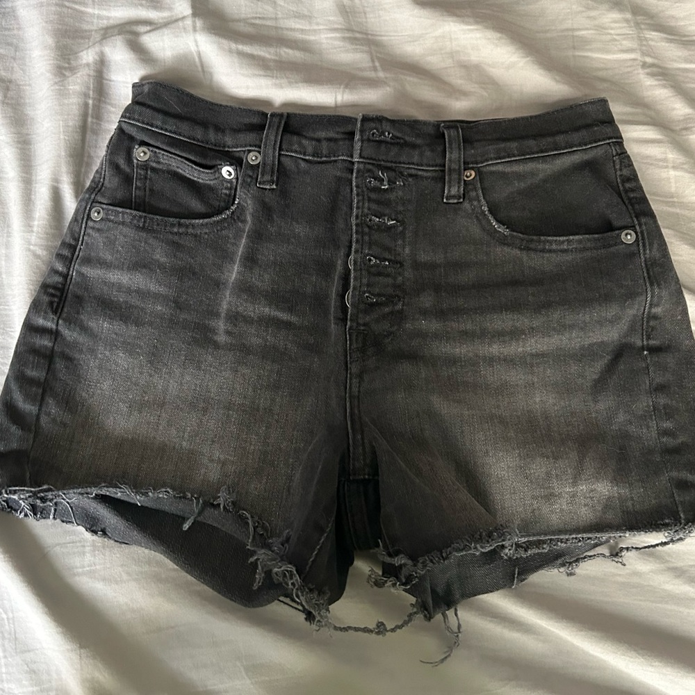 Black gap shorts
